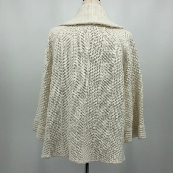 JM Collection White Silver Buckle Cardigan | Loose Fit - Picture 3 of 5